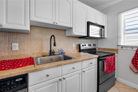 Condominio en alquiler en Hallandale Beach, Florida, 1 dormitorio, 54.91 m2 № 2044724 - foto 26