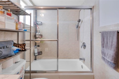 Condominio en alquiler en Hallandale Beach, Florida, 1 dormitorio, 54.91 m2 № 2044724 - foto 22