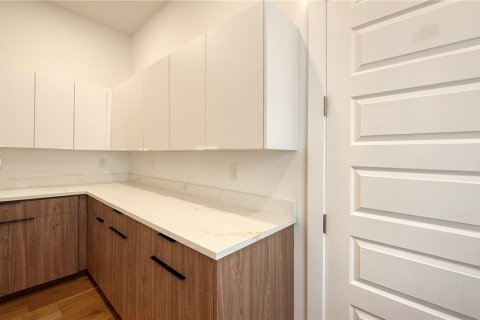 Купить виллу или дом в Сарасота, Флорида 8 комнат, 406.08м2, № 2391246 - фото 14
