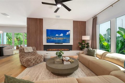 Купить виллу или дом в Сарасота, Флорида 8 комнат, 406.08м2, № 2391246 - фото 5