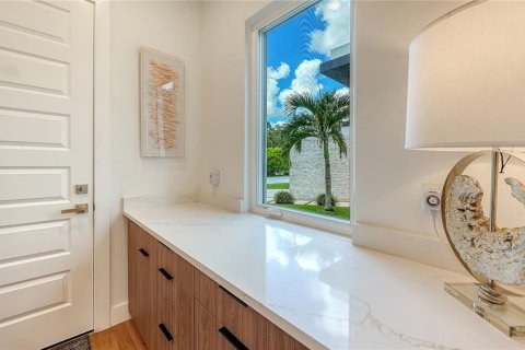 Купить виллу или дом в Сарасота, Флорида 8 комнат, 406.08м2, № 2391246 - фото 13