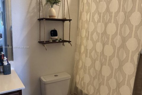 Copropriété à vendre à Doral, Floride: 3 chambres, 119.29 m2 № 1993567 - photo 8