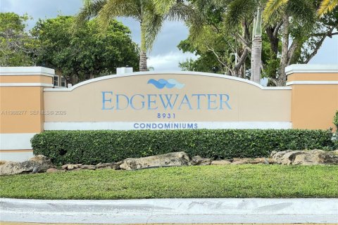 Condominio en Coral Springs, Florida, 2 dormitorios  № 2057482