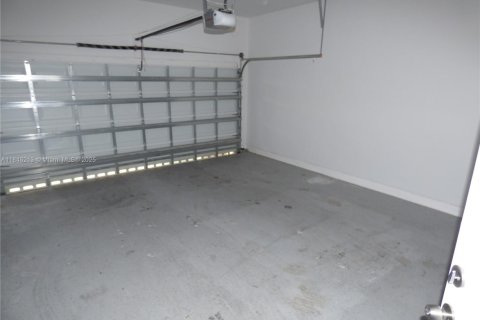 Townhouse in Dania Beach, Florida 5 bedrooms, 189.71 sq.m. № 1842939 - photo 14
