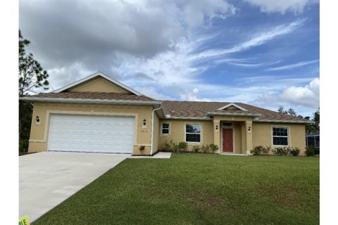 Villa ou maison à North Port, Floride 3 chambres, 154.22 m2 № 2120694