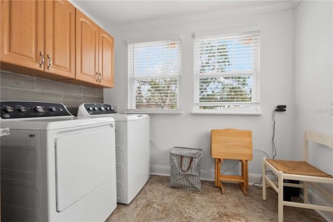 House in Palmetto, Florida 4 bedrooms, 194.54 sq.m. № 1683041 - photo 26