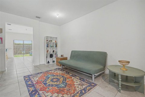 Townhouse in Homestead, Florida 3 bedrooms, 154.12 sq.m. № 2071868 - photo 6