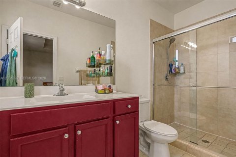 Townhouse in Homestead, Florida 3 bedrooms, 154.12 sq.m. № 2071868 - photo 17