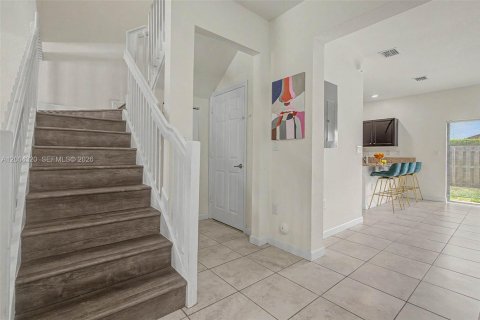 Townhouse in Homestead, Florida 3 bedrooms, 154.12 sq.m. № 2071868 - photo 7