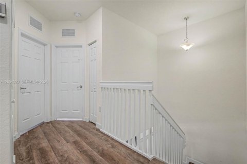 Townhouse in Homestead, Florida 3 bedrooms, 154.12 sq.m. № 2071868 - photo 21