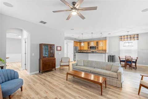 Villa ou maison à vendre à Tampa, Floride: 3 chambres, 250.28 m2 № 2323048 - photo 6