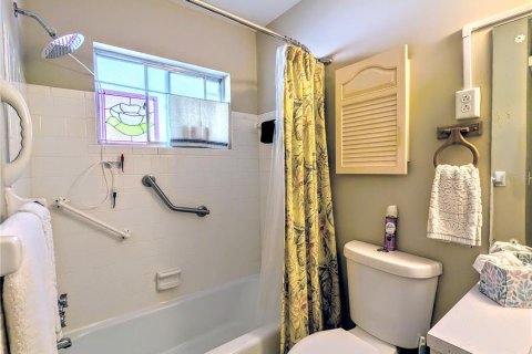 Condo in Bradenton, Florida, 2 bedrooms  № 1563471 - photo 19