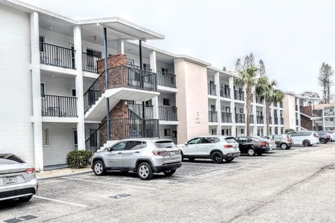Condo in Bradenton, Florida, 2 bedrooms  № 1563471 - photo 1