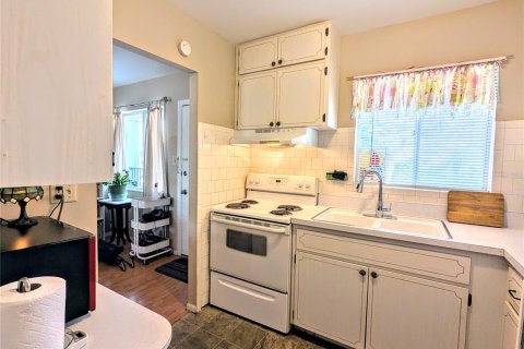 Condo in Bradenton, Florida, 2 bedrooms  № 1563471 - photo 3