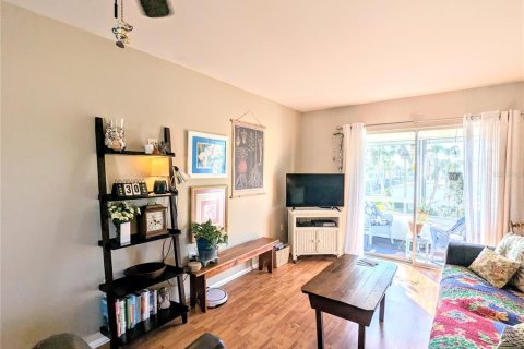 Condo in Bradenton, Florida, 2 bedrooms  № 1563471 - photo 10