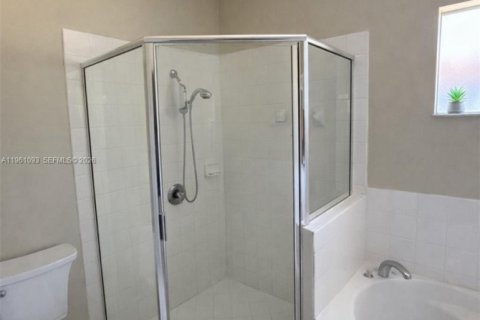 Casa en venta en Homestead, Florida, 4 dormitorios, 207.17 m2 № 2021887 - foto 10