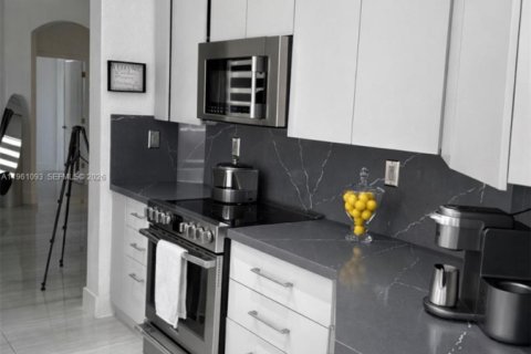 Casa en venta en Homestead, Florida, 4 dormitorios, 207.17 m2 № 2021887 - foto 6