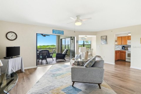 Condo in Punta Gorda, Florida, 2 bedrooms № 2114613 - photo 7