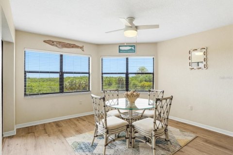 Condo in Punta Gorda, Florida, 2 bedrooms № 2114613 - photo 14