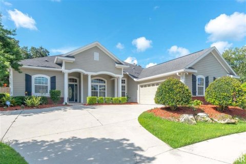 Villa ou maison à Gainesville, Floride 3 chambres, 208.84 m2 № 2350069