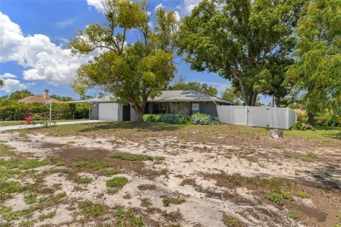 Villa ou maison à vendre à Spring Hill, Floride: 2 chambres, 93 m2 № 2258468 - photo 2