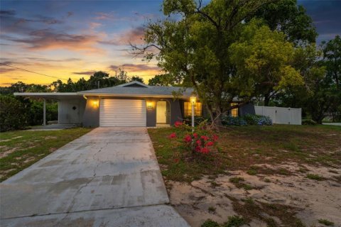 Villa ou maison à vendre à Spring Hill, Floride: 2 chambres, 93 m2 № 2258468 - photo 6