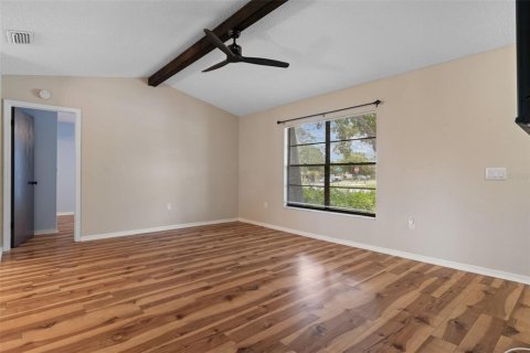 Villa ou maison à vendre à Spring Hill, Floride: 2 chambres, 93 m2 № 2258468 - photo 10