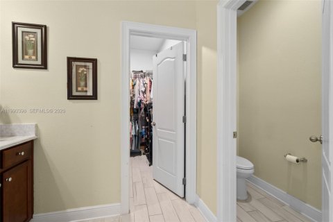 House in Clermont, Florida 3 bedrooms, 188.68 sq.m. № 2064164 - photo 20