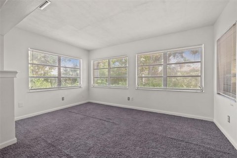 House in Clearwater, Florida 2 bedrooms, 108.14 sq.m. № 1879260 - photo 13