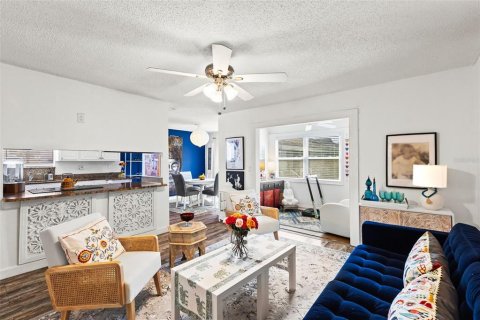 Copropriété à vendre à Tampa, Floride: 1 chambre, 67.45 m2 № 1907604 - photo 5