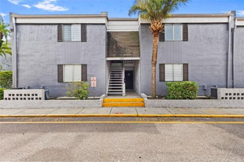 Copropriété à vendre à Tampa, Floride: 1 chambre, 67.45 m2 № 1907604 - photo 1