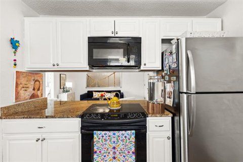 Copropriété à vendre à Tampa, Floride: 1 chambre, 67.45 m2 № 1907604 - photo 18