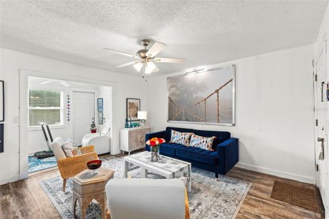 Copropriété à vendre à Tampa, Floride: 1 chambre, 67.45 m2 № 1907604 - photo 6