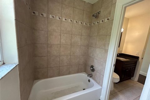 Снять в аренду виллу или дом в Винтер-Парк, Флорида 7 комнат, 158.03м2, № 1858330 - фото 23