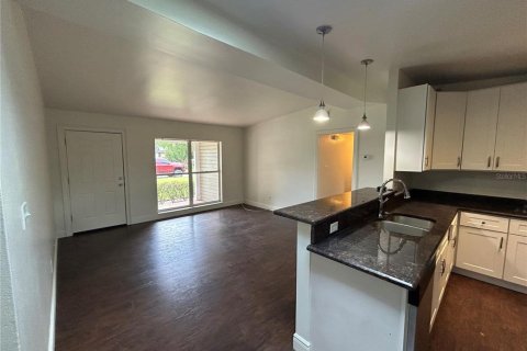 Снять в аренду виллу или дом в Винтер-Парк, Флорида 7 комнат, 158.03м2, № 1858330 - фото 9