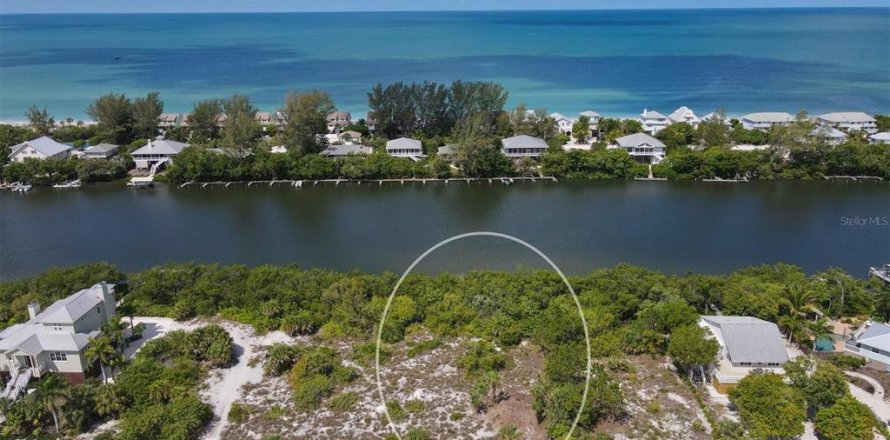 Land in Placida, Florida № 1724475