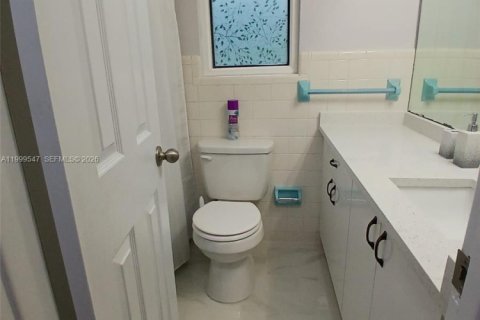 House in Lakeland, Florida 5 bedrooms, 195.09 sq.m. № 2067335 - photo 19