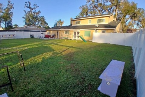 House in Lakeland, Florida 5 bedrooms, 195.09 sq.m. № 2067335 - photo 28