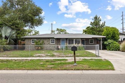 Villa ou maison à Tampa, Floride 4 chambres, 121.79 m2 № 2314824