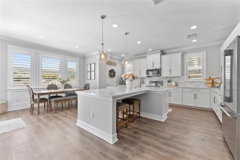 Villa ou maison à vendre à Tampa, Floride: 4 chambres, 297.01 m2 № 2419817 - photo 9