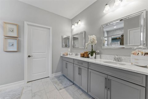 Villa ou maison à vendre à Tampa, Floride: 4 chambres, 297.01 m2 № 2419817 - photo 24
