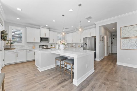 Villa ou maison à vendre à Tampa, Floride: 4 chambres, 297.01 m2 № 2419817 - photo 10