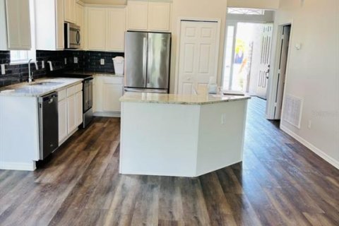 Casa en venta en Orlando, Florida, 4 dormitorios, 184.97 m2 № 1903209 - foto 11