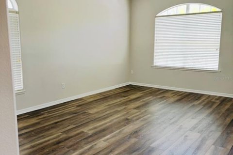 Casa en venta en Orlando, Florida, 4 dormitorios, 184.97 m2 № 1903209 - foto 4