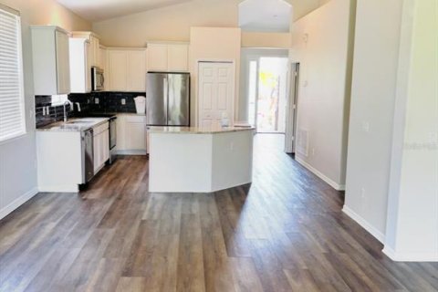 Casa en venta en Orlando, Florida, 4 dormitorios, 184.97 m2 № 1903209 - foto 12