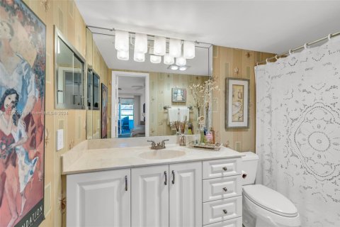 Condo in Deerfield Beach, Florida, 2 bedrooms  № 1865454 - photo 29