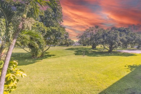 Condo in Deerfield Beach, Florida, 2 bedrooms  № 1865454 - photo 26
