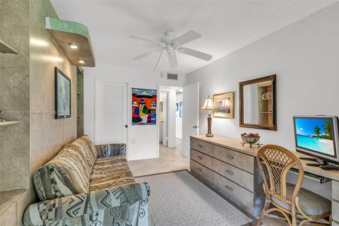 Condo in Deerfield Beach, Florida, 2 bedrooms  № 1865454 - photo 22
