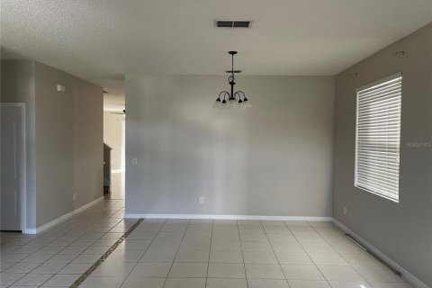 Villa ou maison à vendre à Orlando, Floride: 4 chambres, 236.9 m2 № 2431071 - photo 4