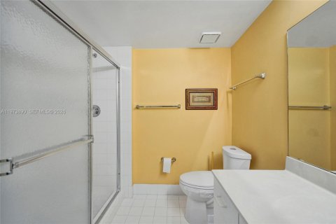 Copropriété à vendre à Sunny Isles Beach, Floride: 2 chambres, 120.77 m2 № 2036441 - photo 27